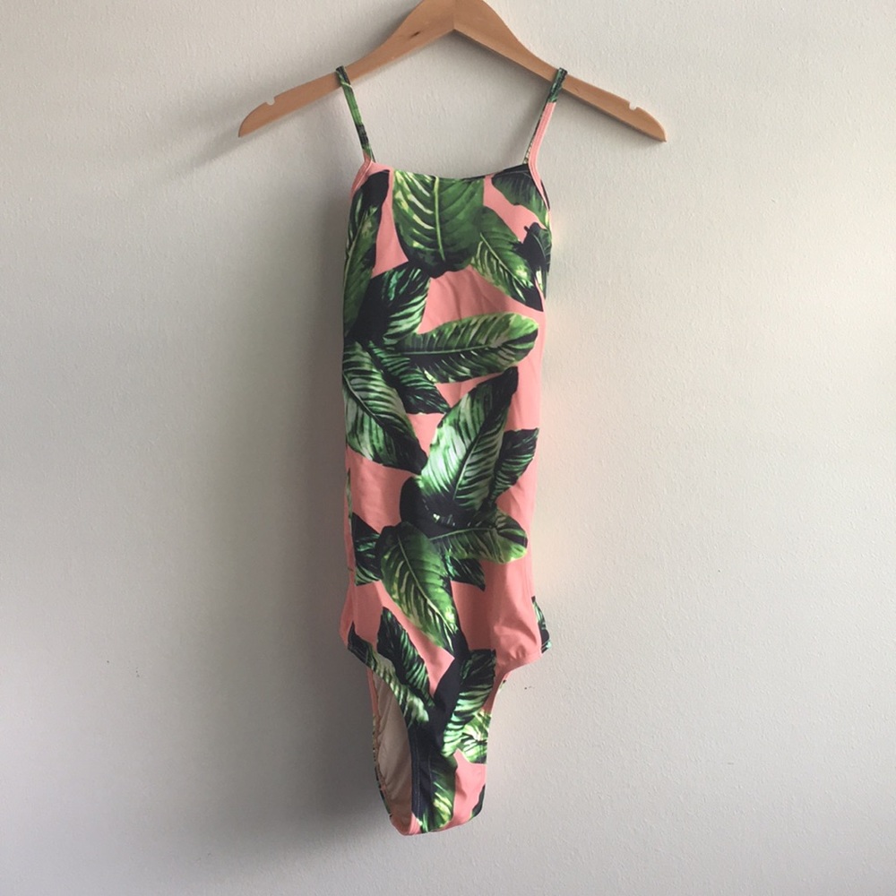 Albion Fit Waikiki One Piece Swimsuit Size M